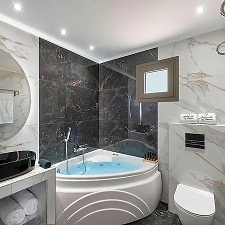 Aphrodite Of Hotell Thassos